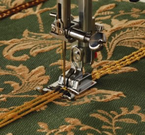 Pied pour cordons "H" 