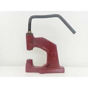 Presse à oeillet et rivet 