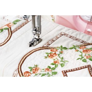 Pied pour quilt et couture (avec guide au milieu)